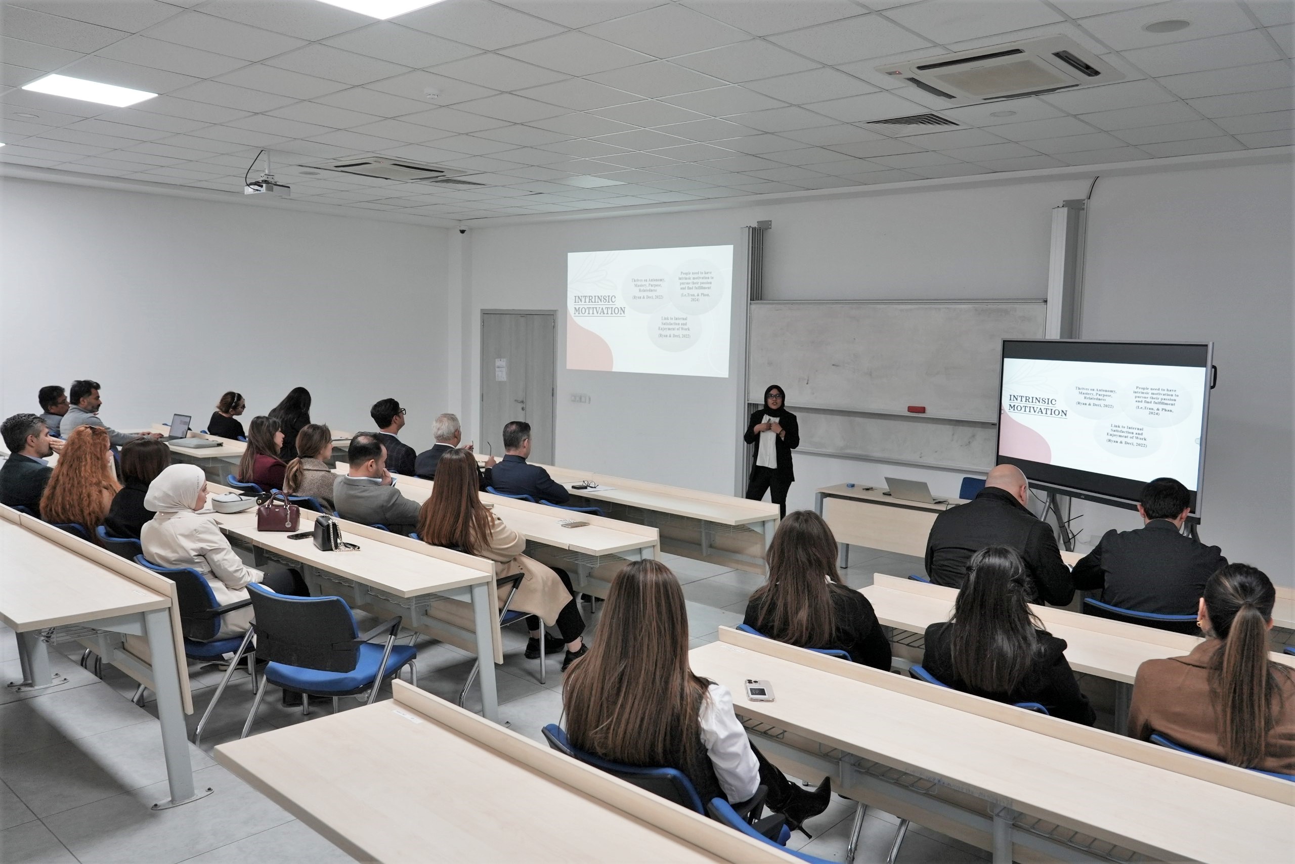 The Power of Thank You How Intrinsic Motivation Builds Stronger Teams Seminar